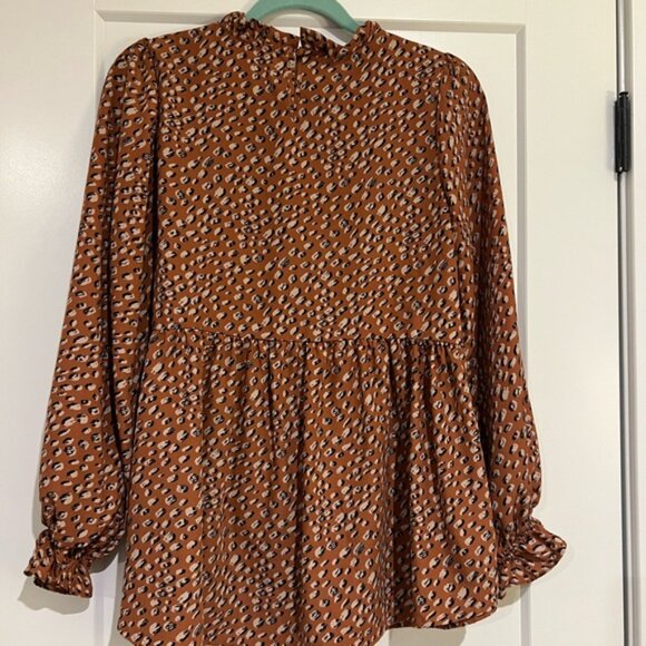 Elegant Rust Patterned Blouse - Picture 2 of 2
